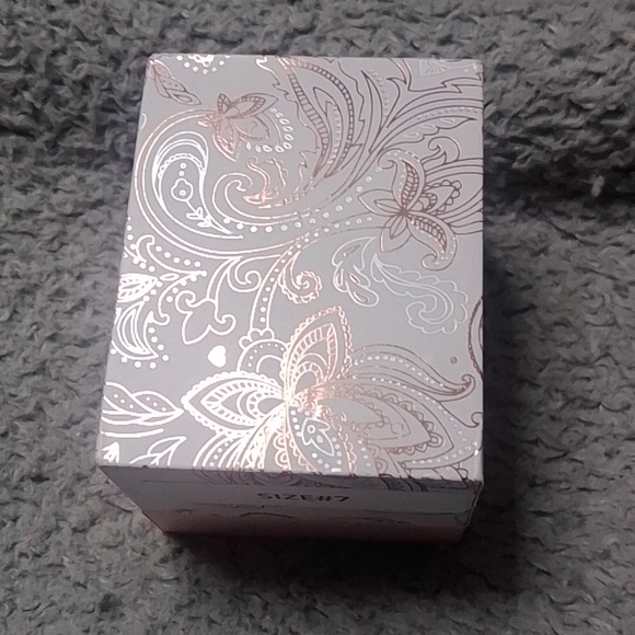 Ring - Picture 4 of 7